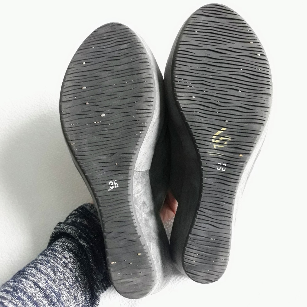 Cordani Pamela Gray Suede Block Heel Clogs Sz 8.5 - Picture 7 of 8